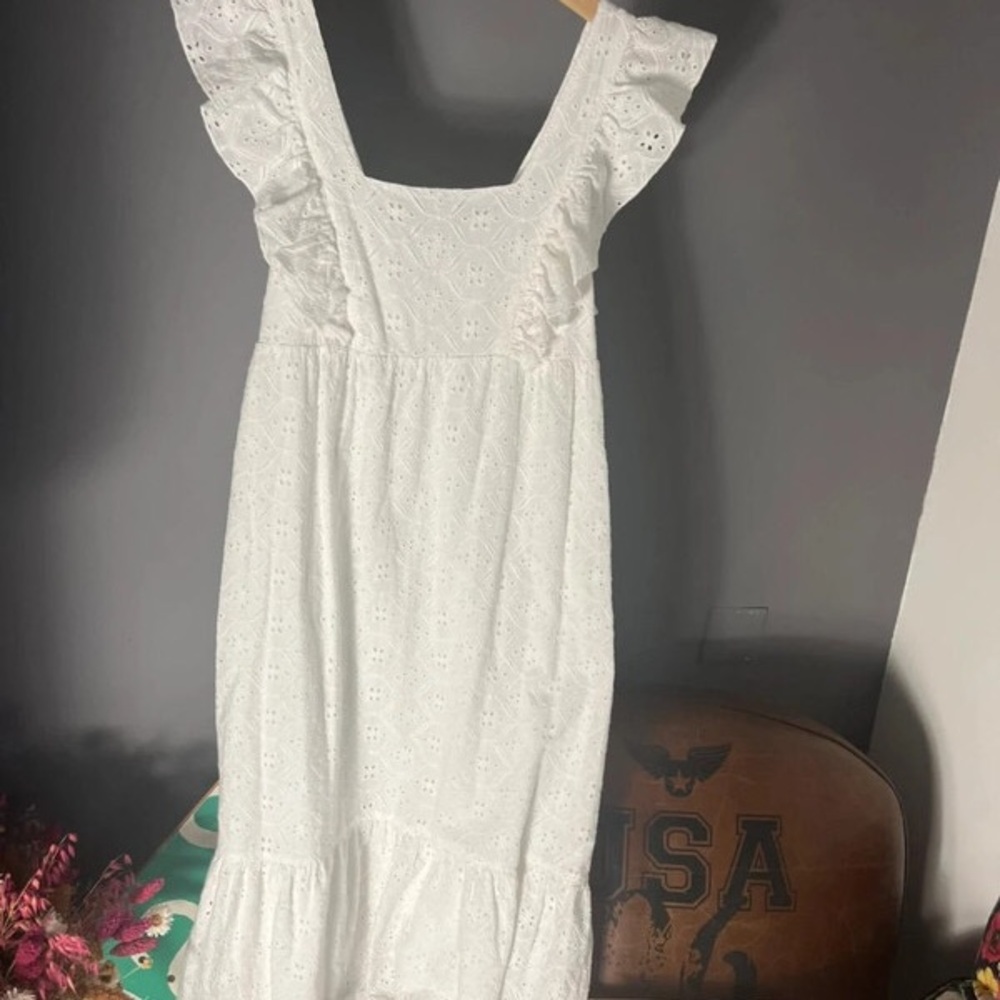 Elegant White Cotton Dress